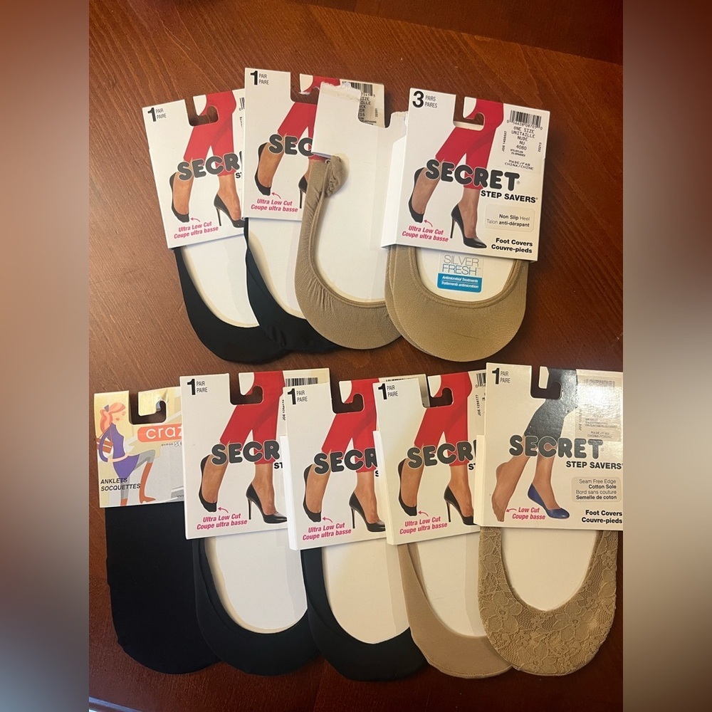 3/$20 Secret Low Cut Foot Covers Black/Nude/Lace NWT